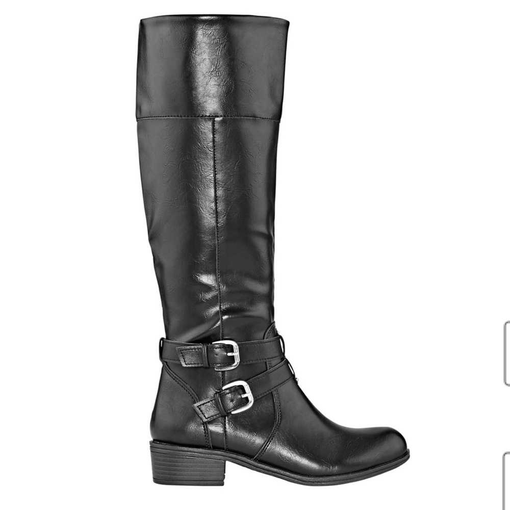 boots - Picture 2 of 8